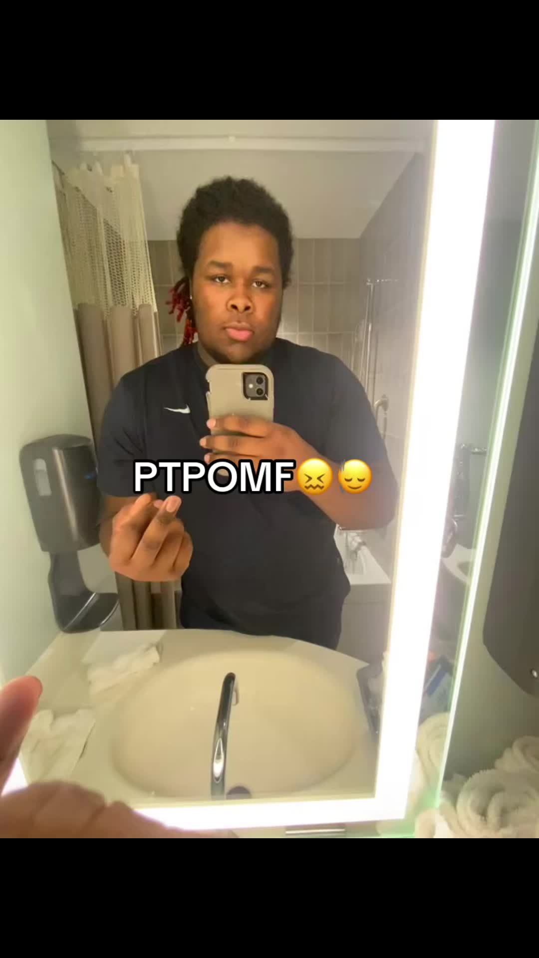 @ITSJUSTDEDE