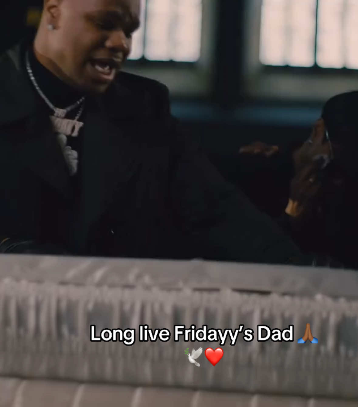 @Fridayy Fan Page