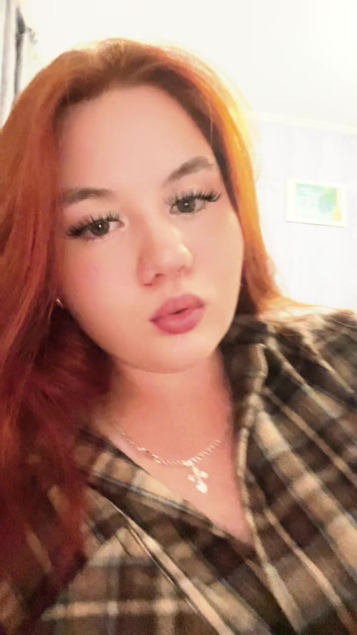 @𝓟𝓸𝓵𝓲𝓷𝓪🦊💋