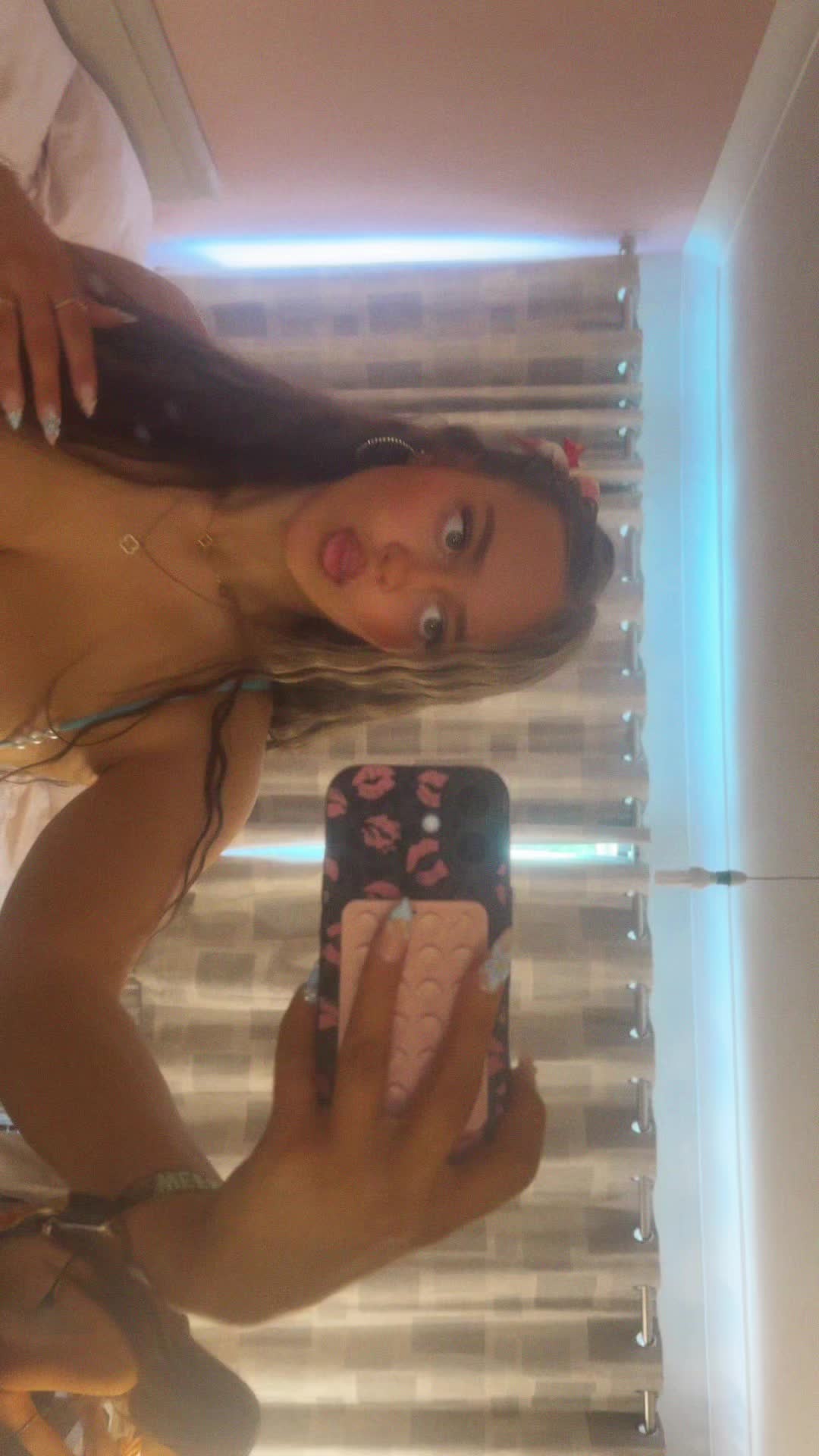 @liv1718xx