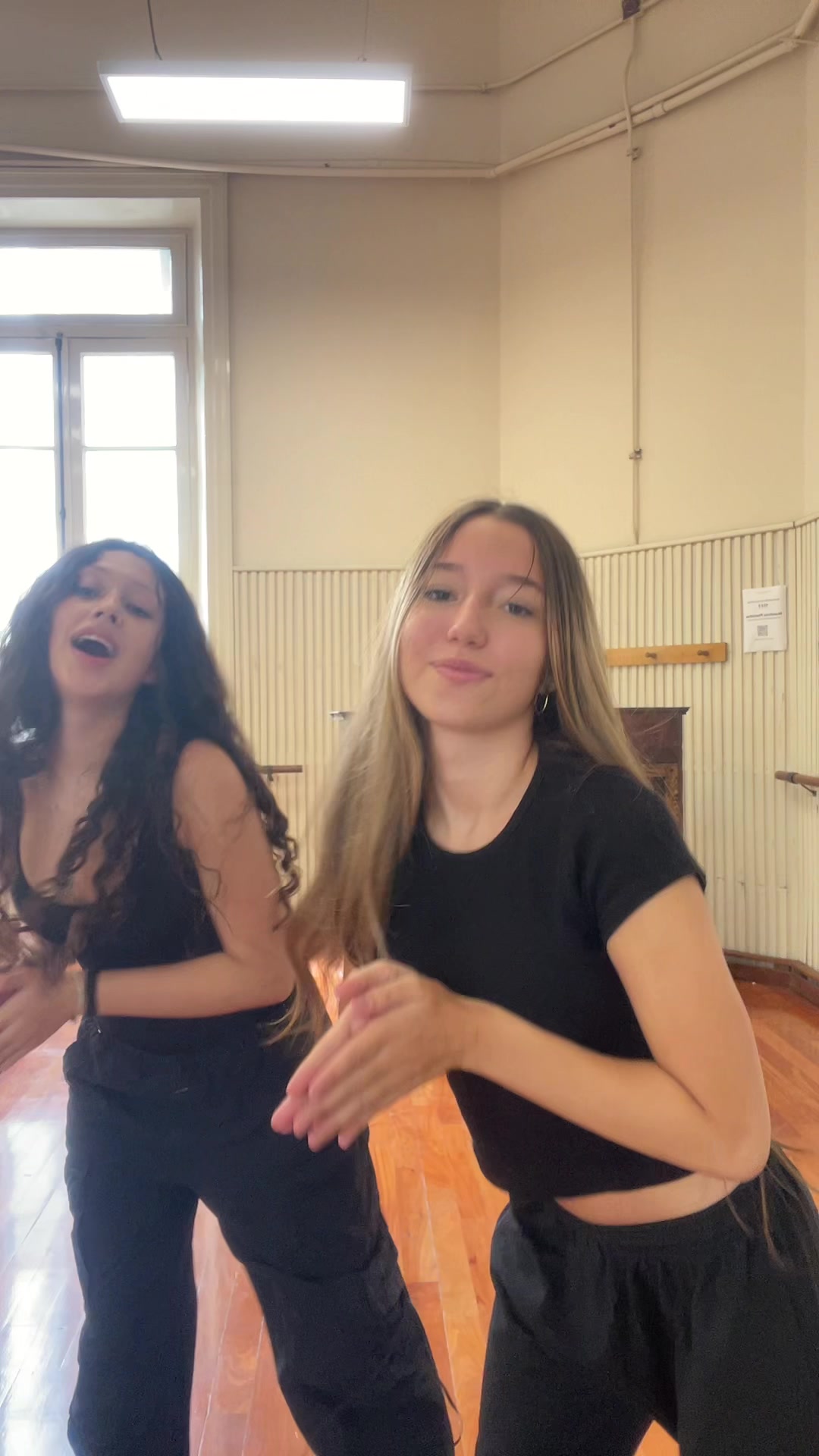@renata