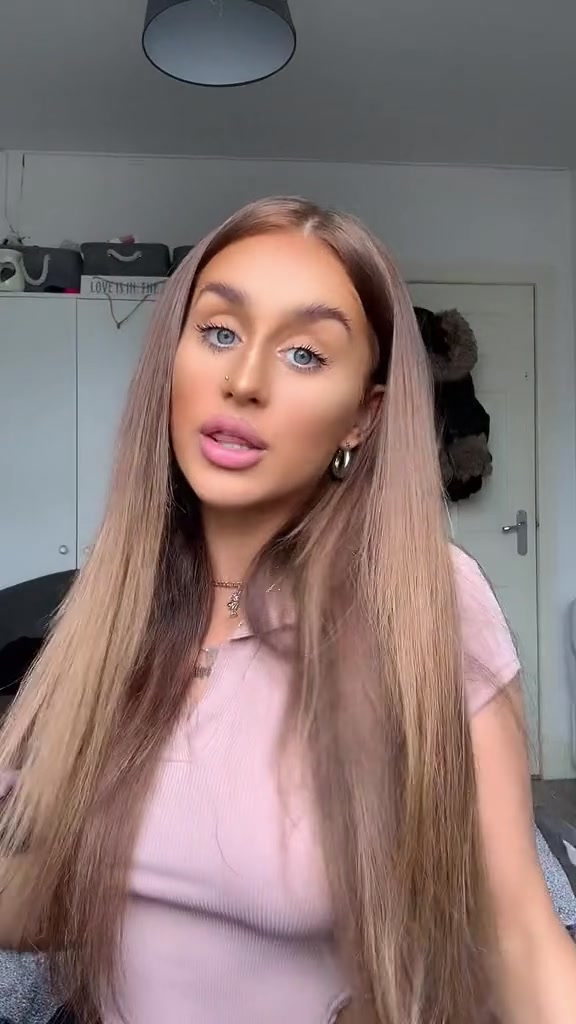 @Goddess Bella👸🏻