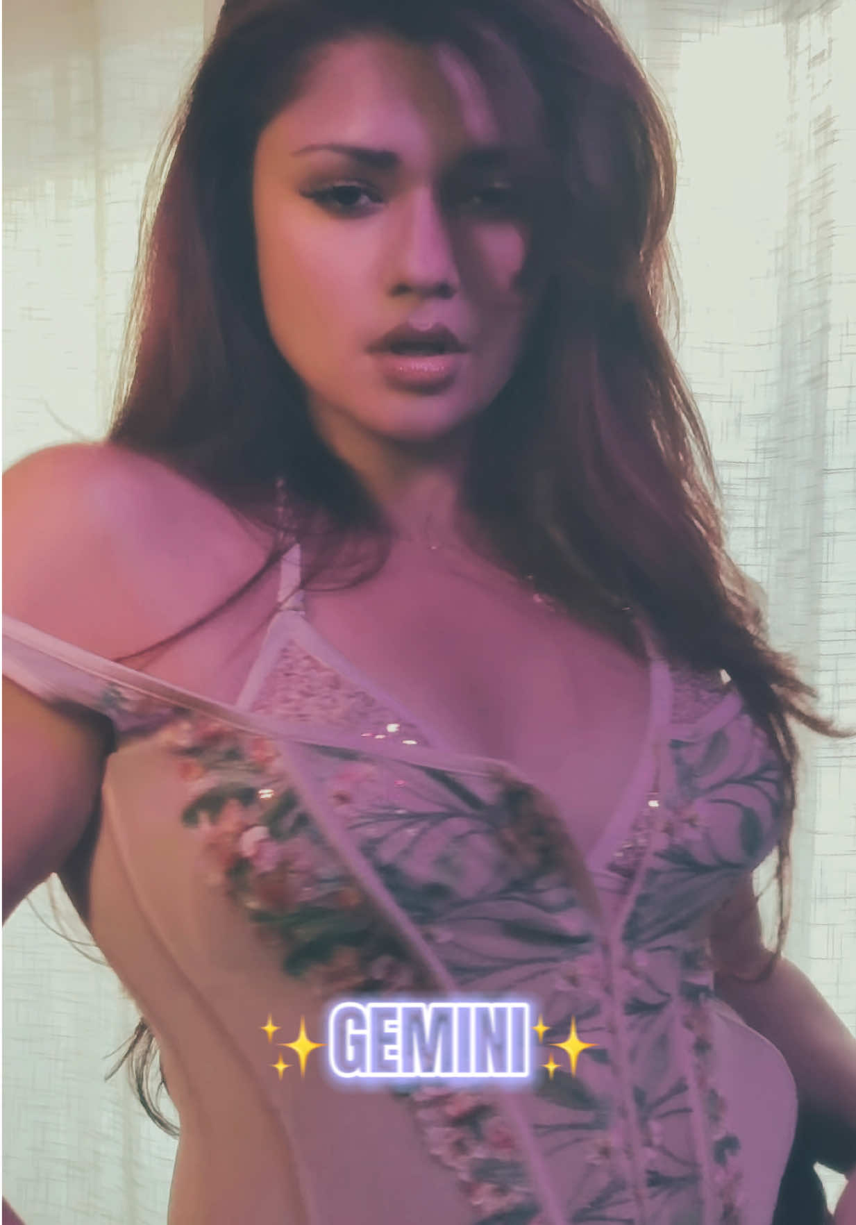 @★ 𝑪𝑯𝑨𝑹𝑰𝑺𝑴𝑨 ★