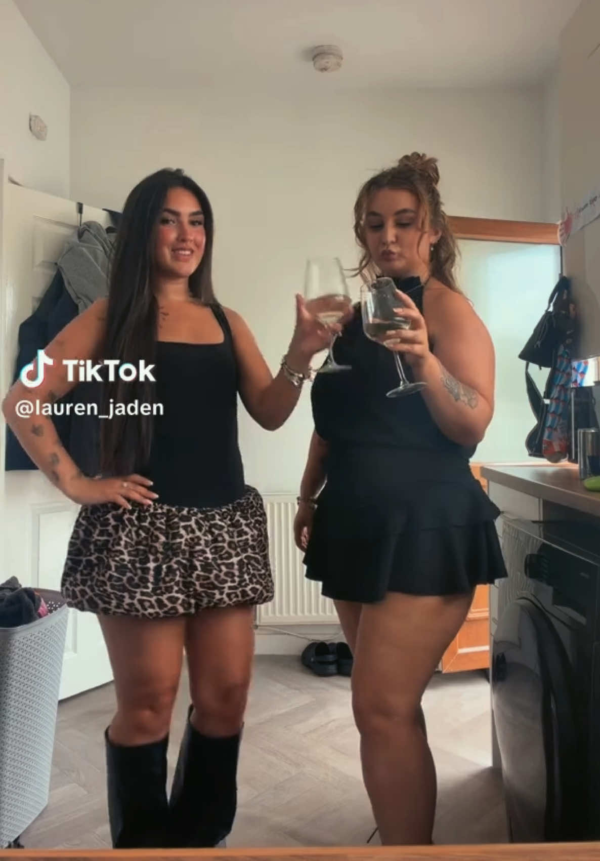 @Ella Louise✨