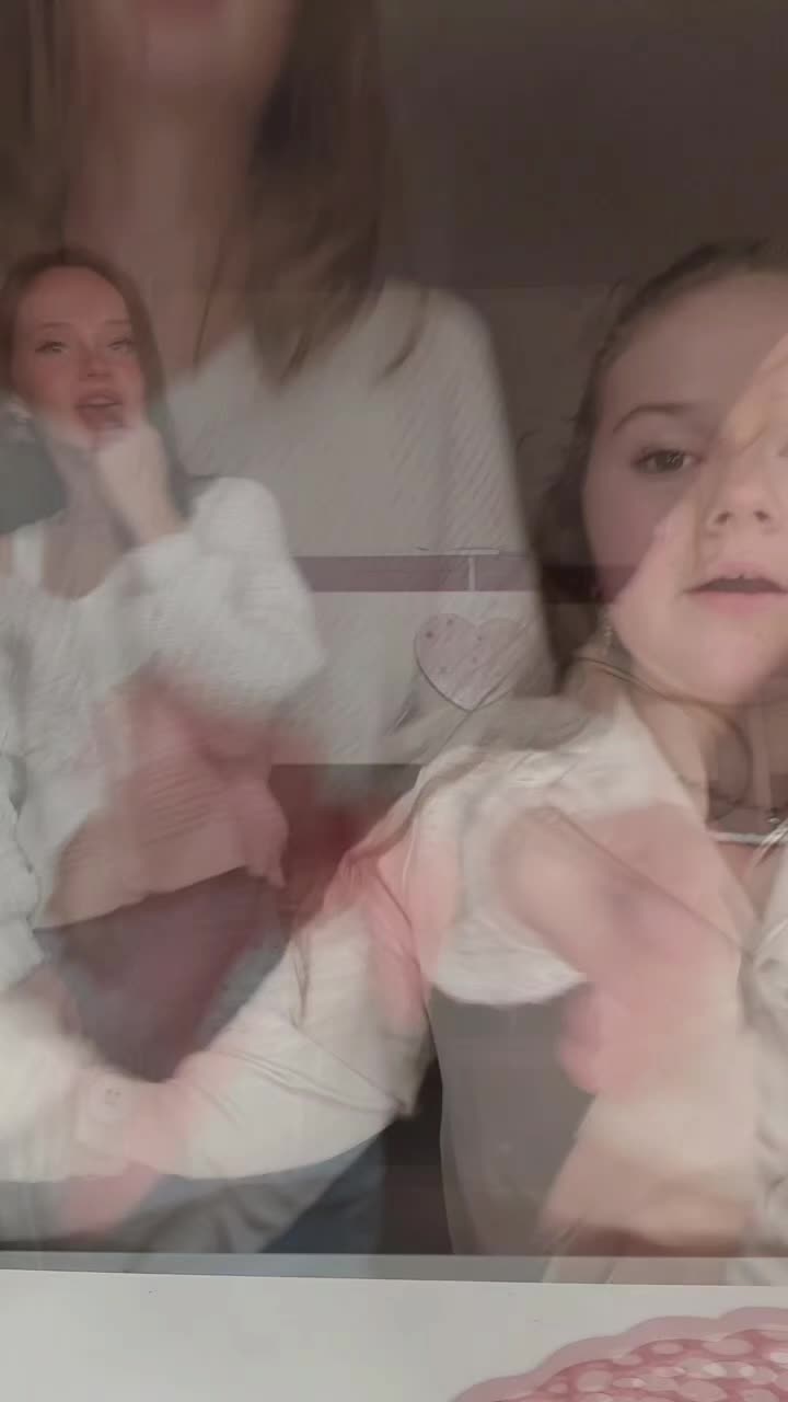 @shayna Raunier