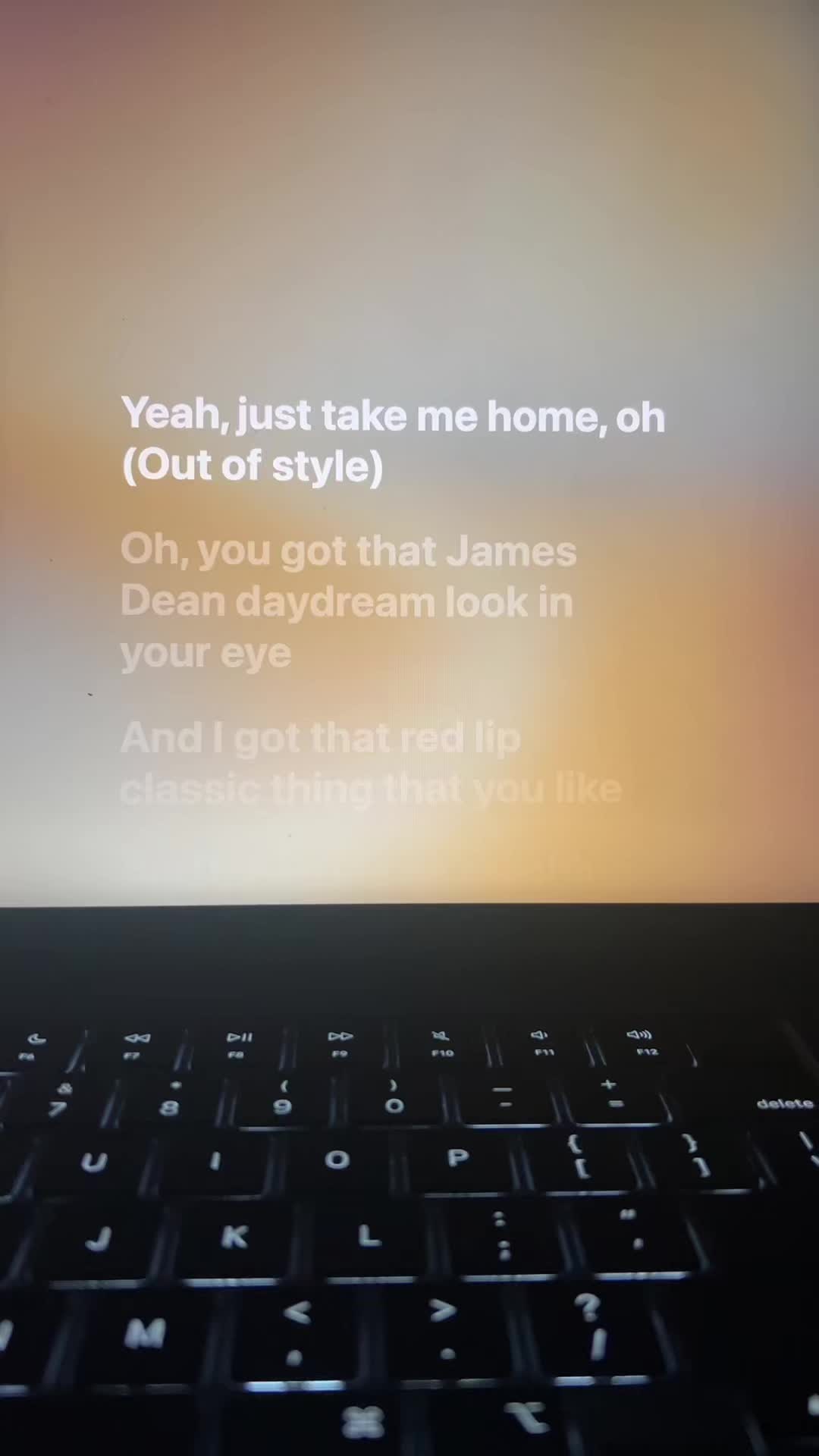@musiclyricss_4u