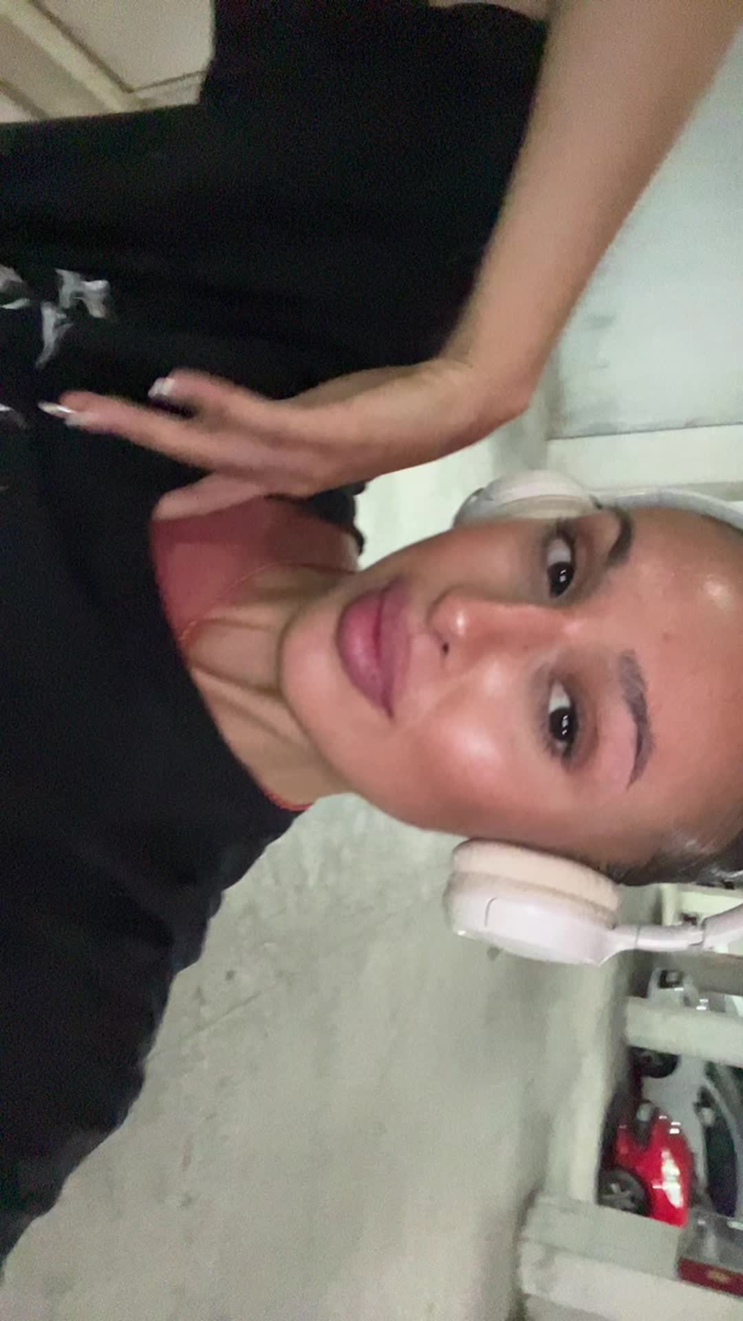 @Alba Quiñones