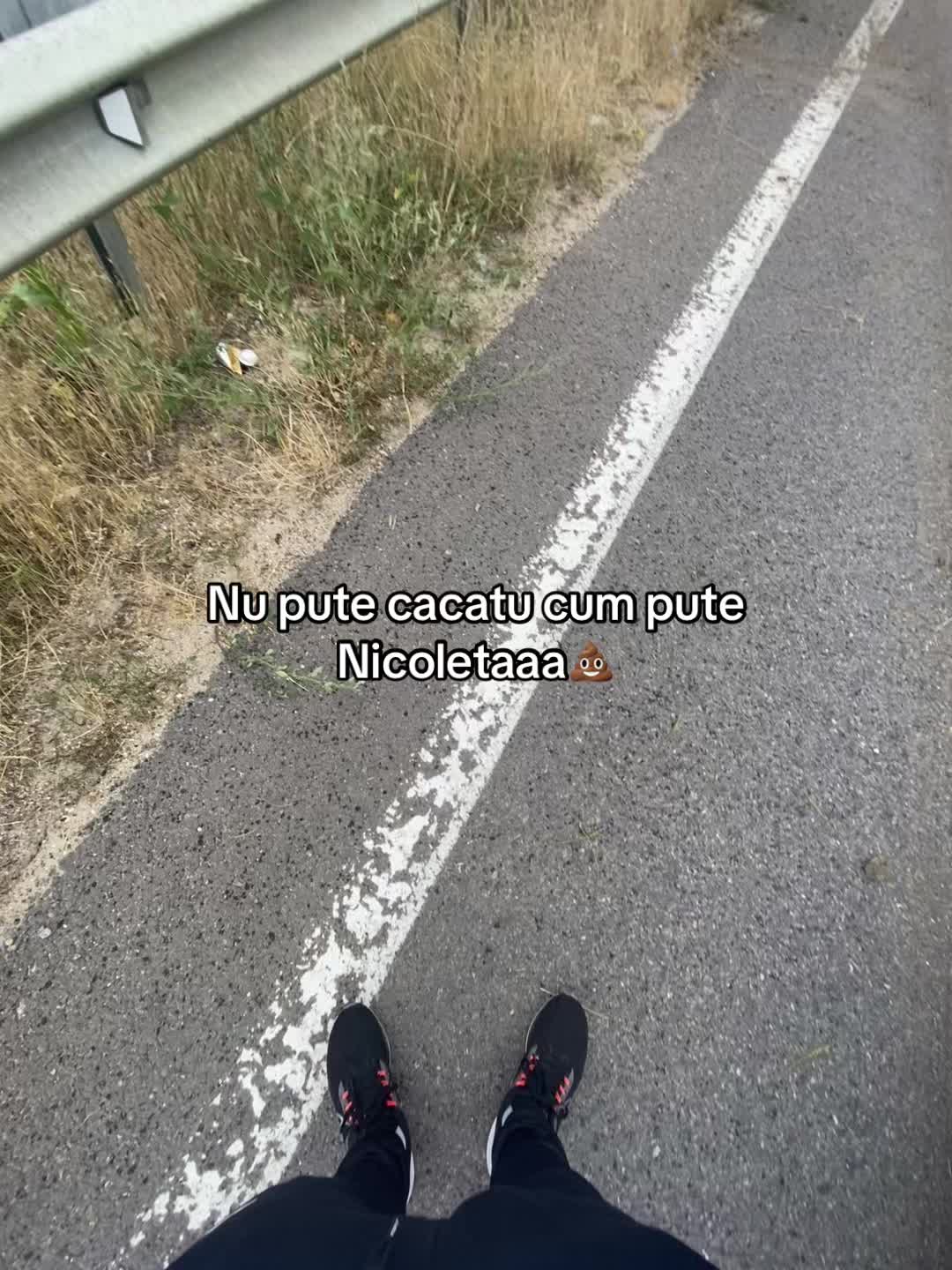 @🎧