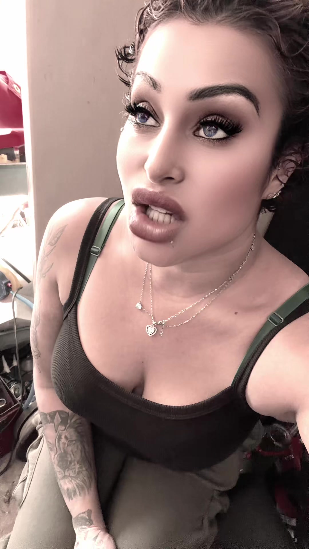 @Mama_Bear09