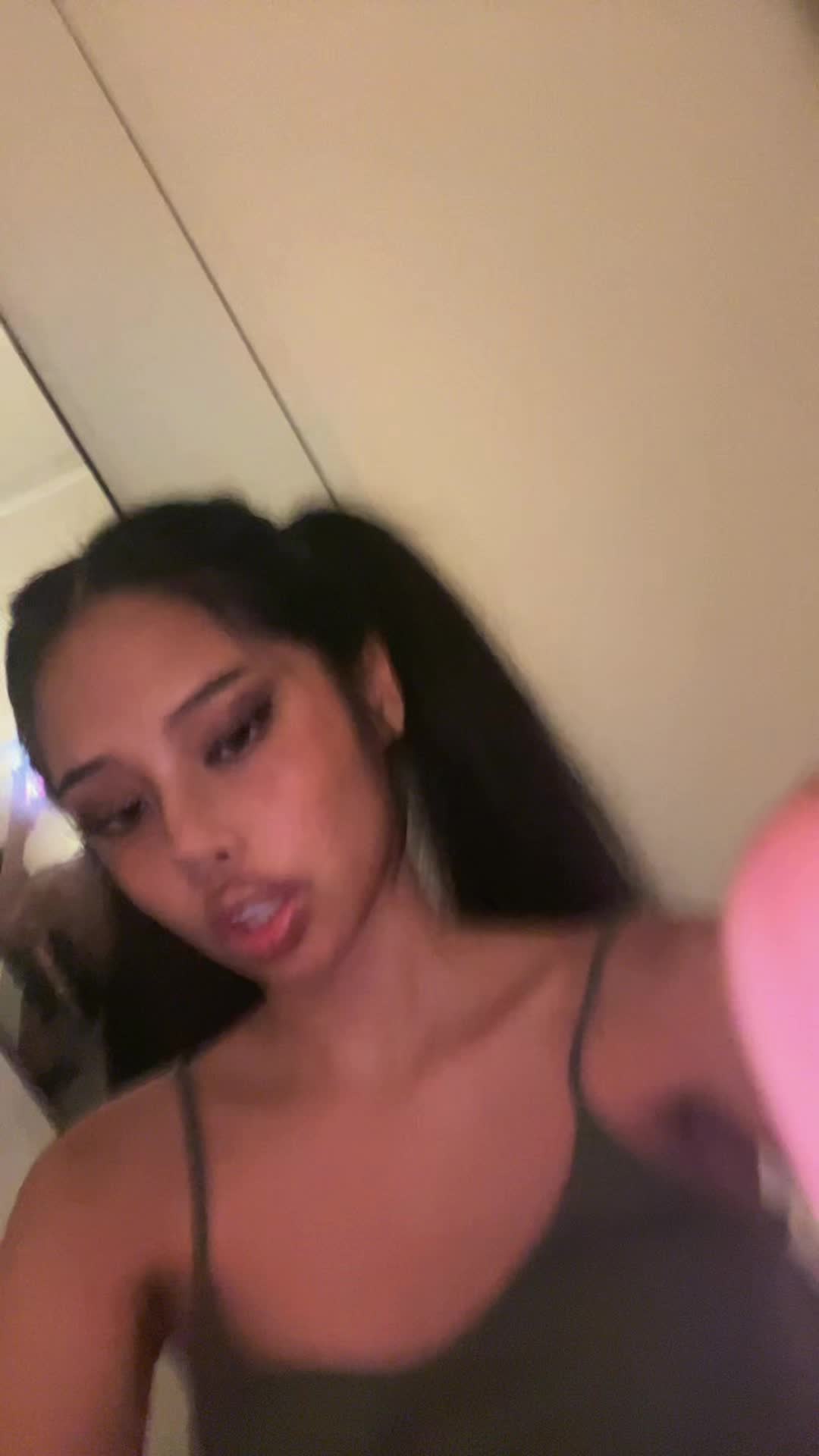 @sydney🦄🧁🍬💧