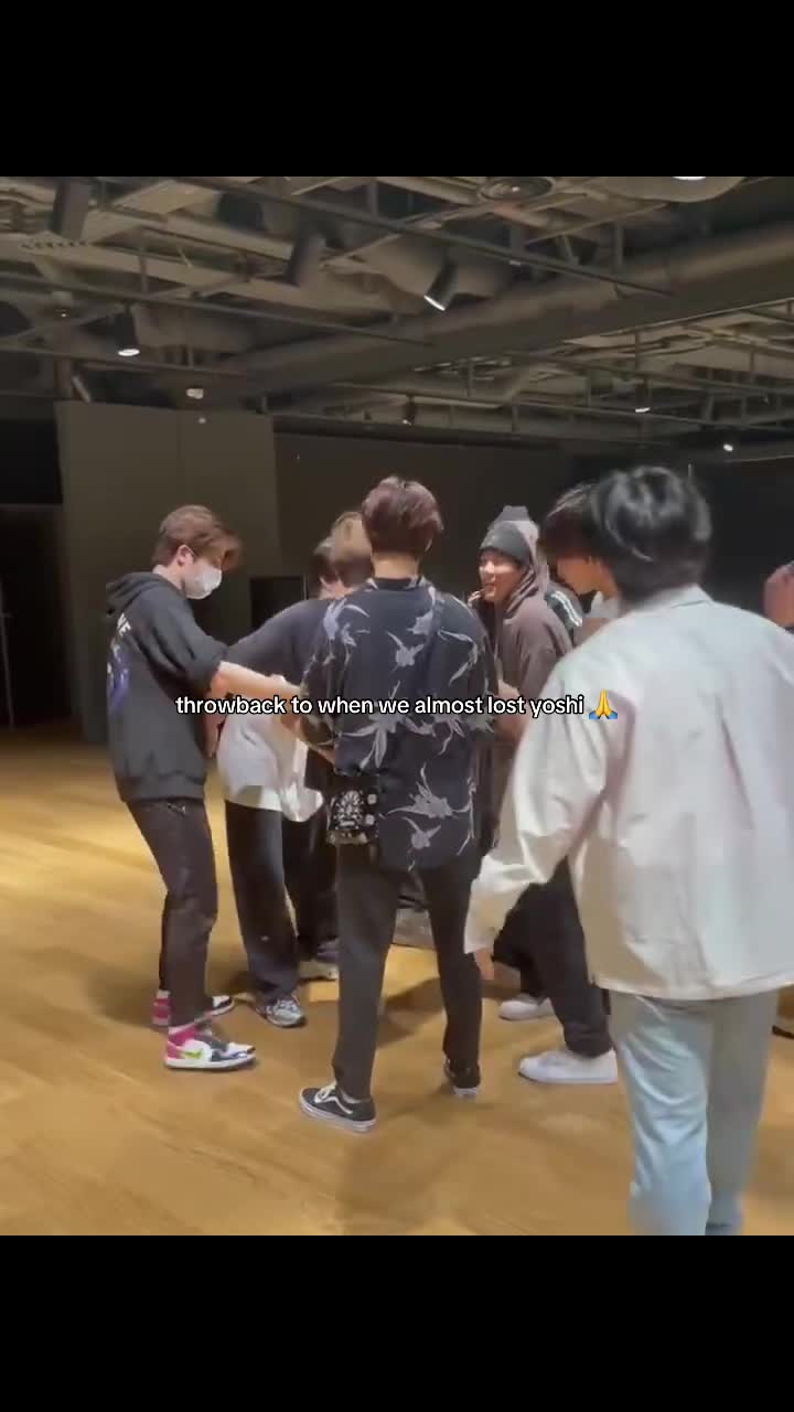 @warda 。◕‿◕。 seeing bts 8/27