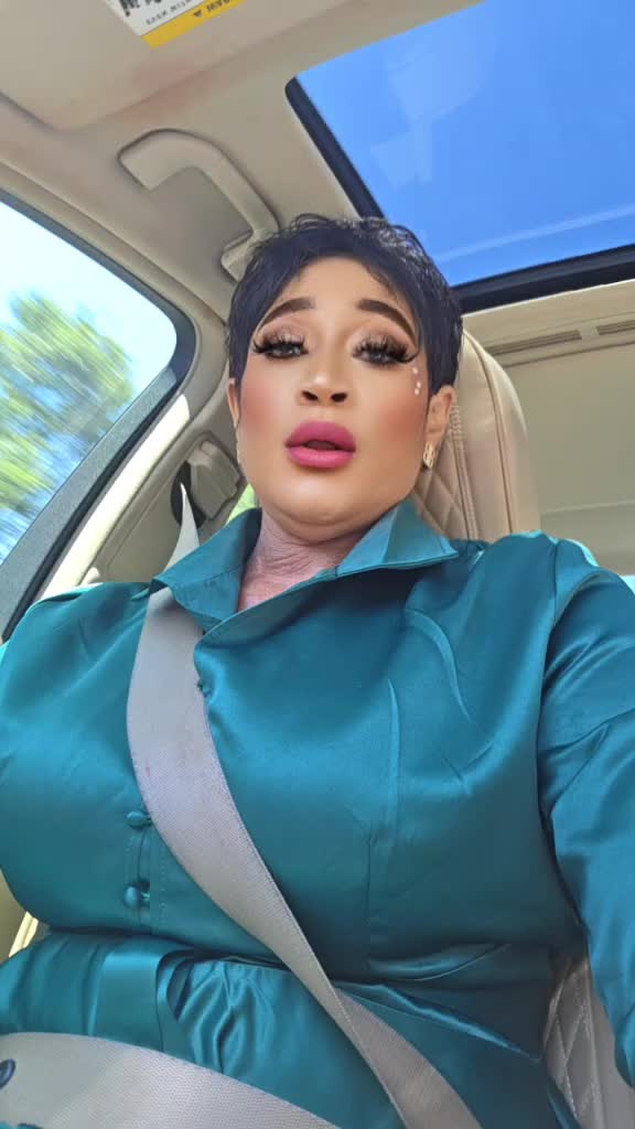 @Demi