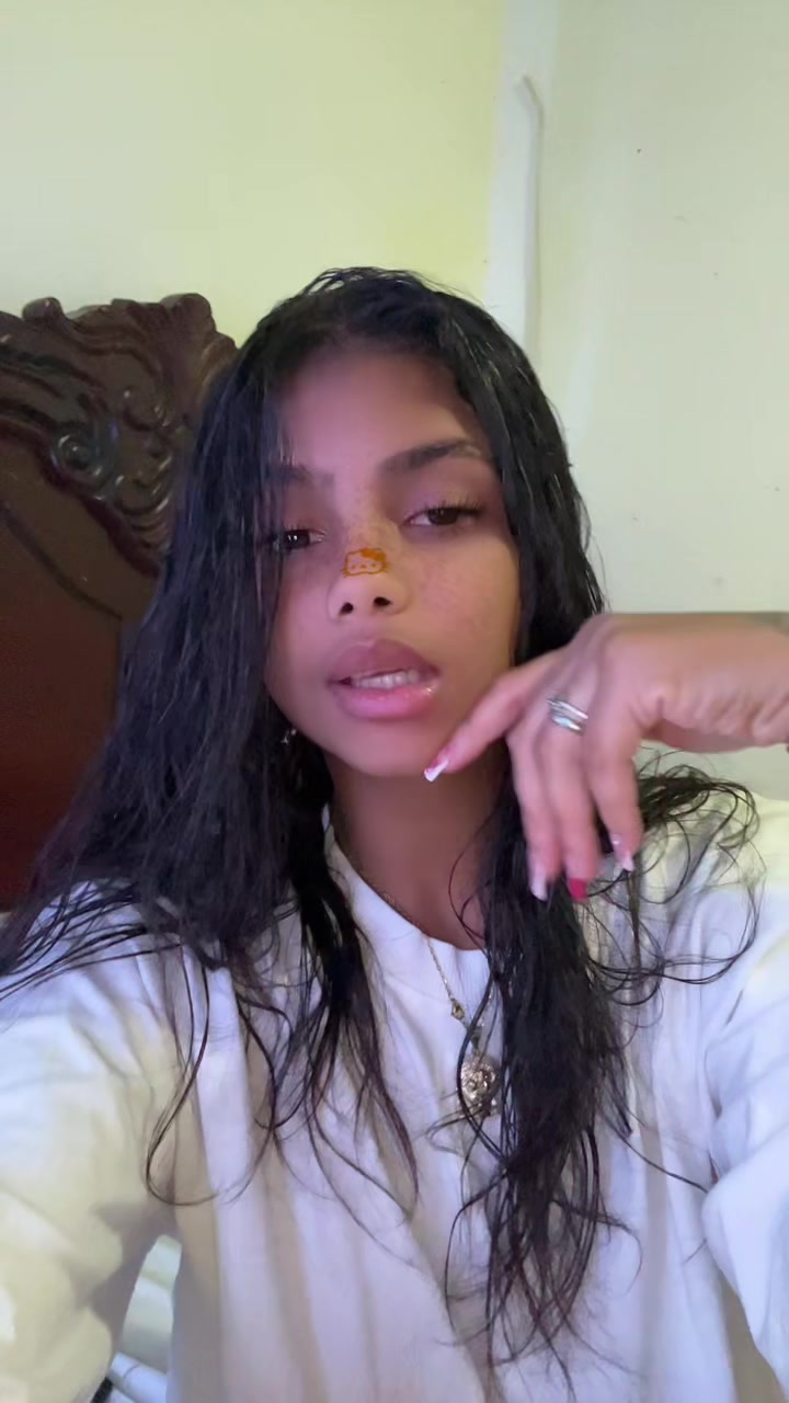 @Yeilyn Garc&iacute;a 👀🥶😍