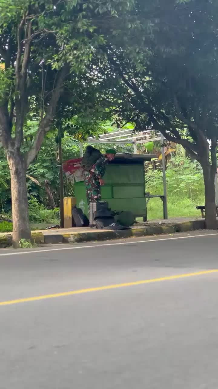 @OWI