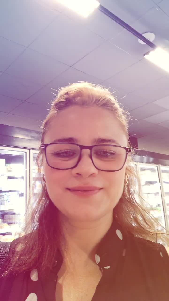 @Violeta