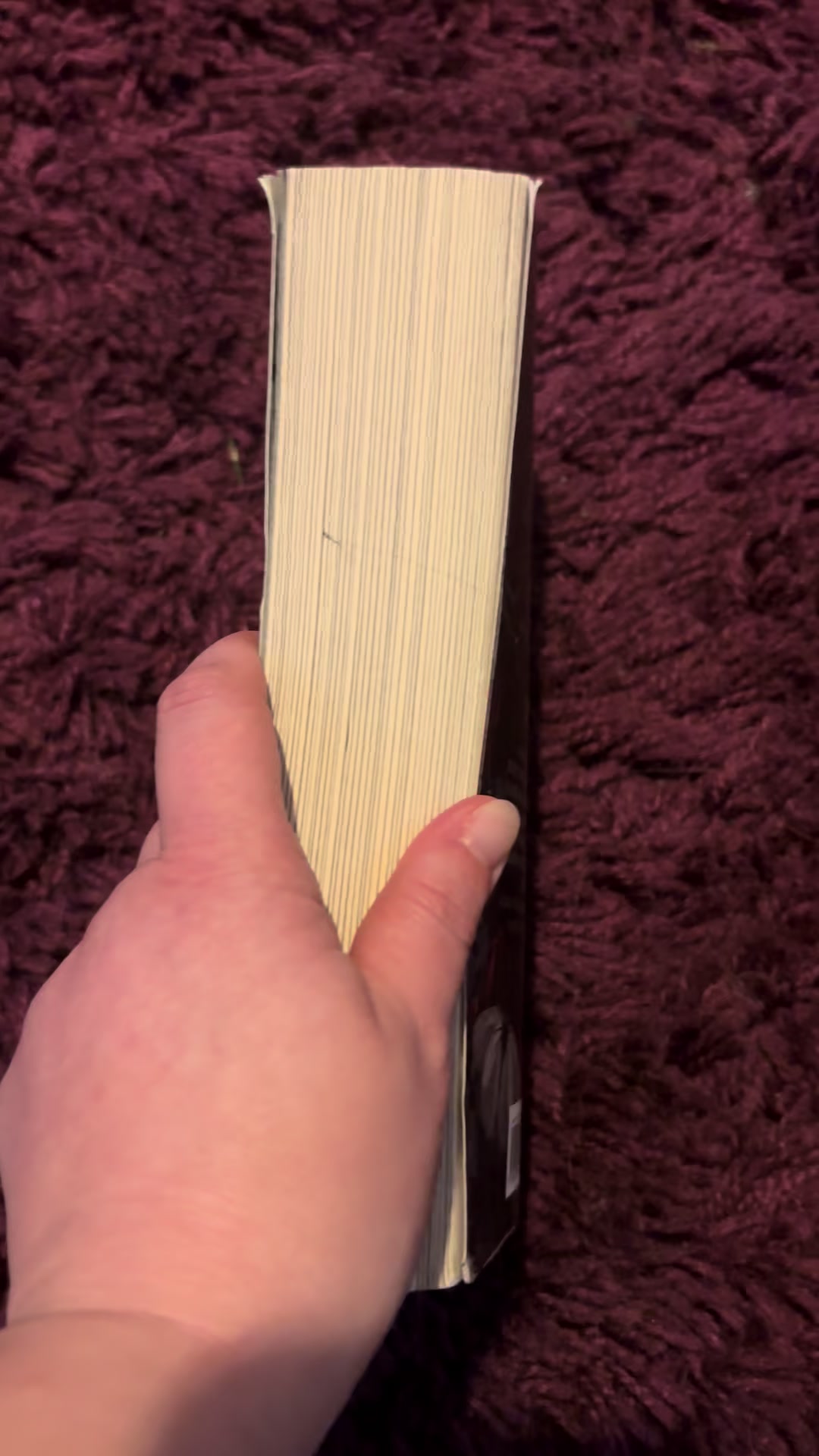 @Becca 📚🖤🦍🥀