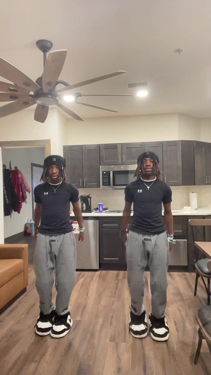 @LILJULU!🇱🇷