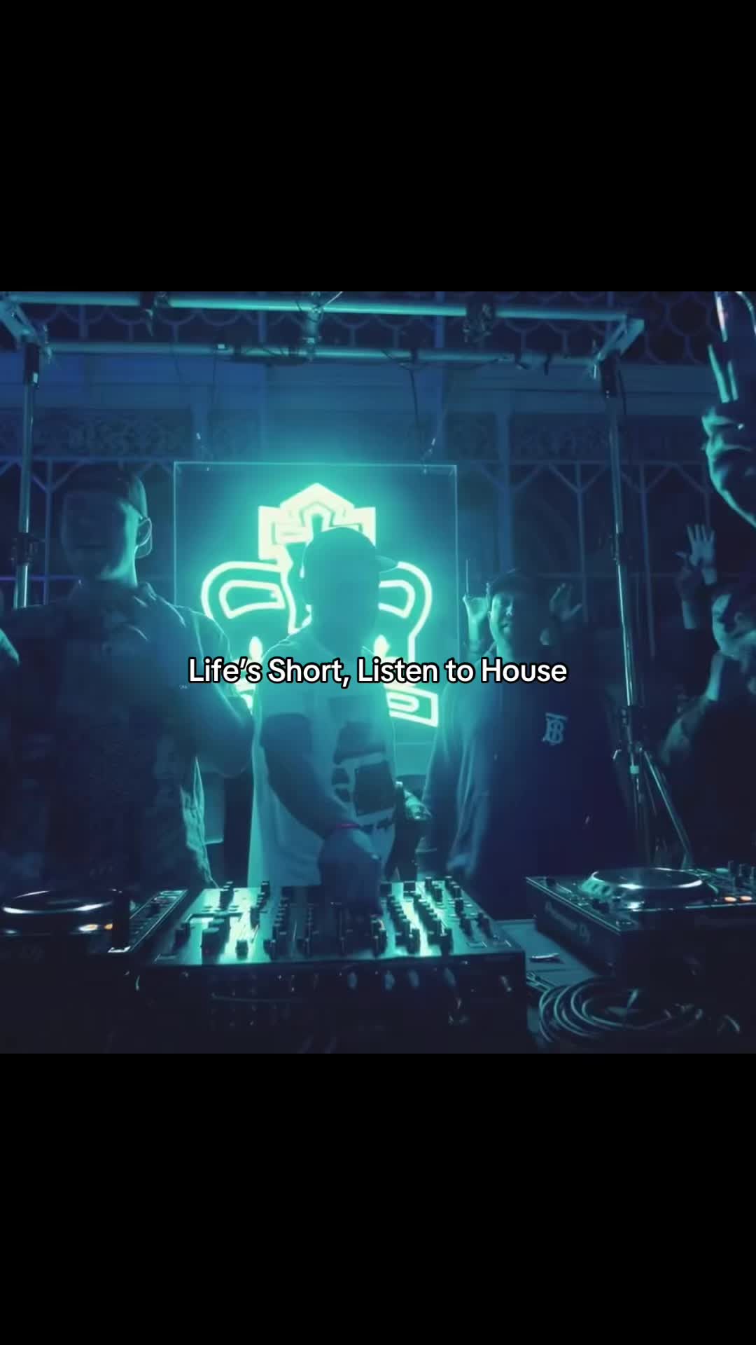 @Sets & Decks