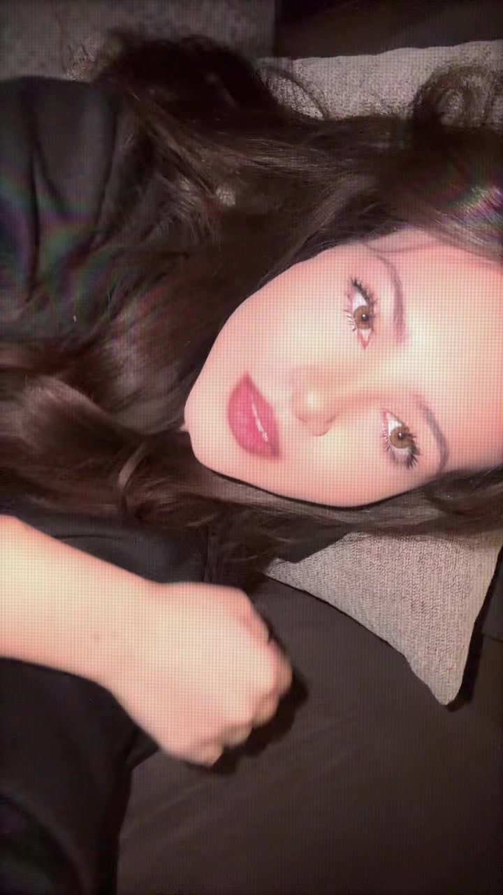 @𝐑