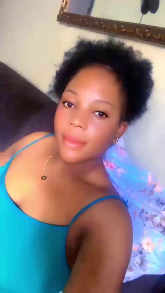 @it's ur girl petronella bei