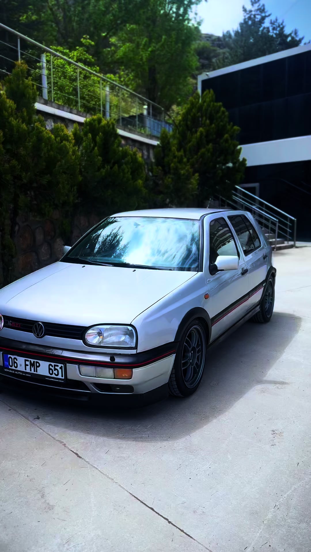 @Motosport 325