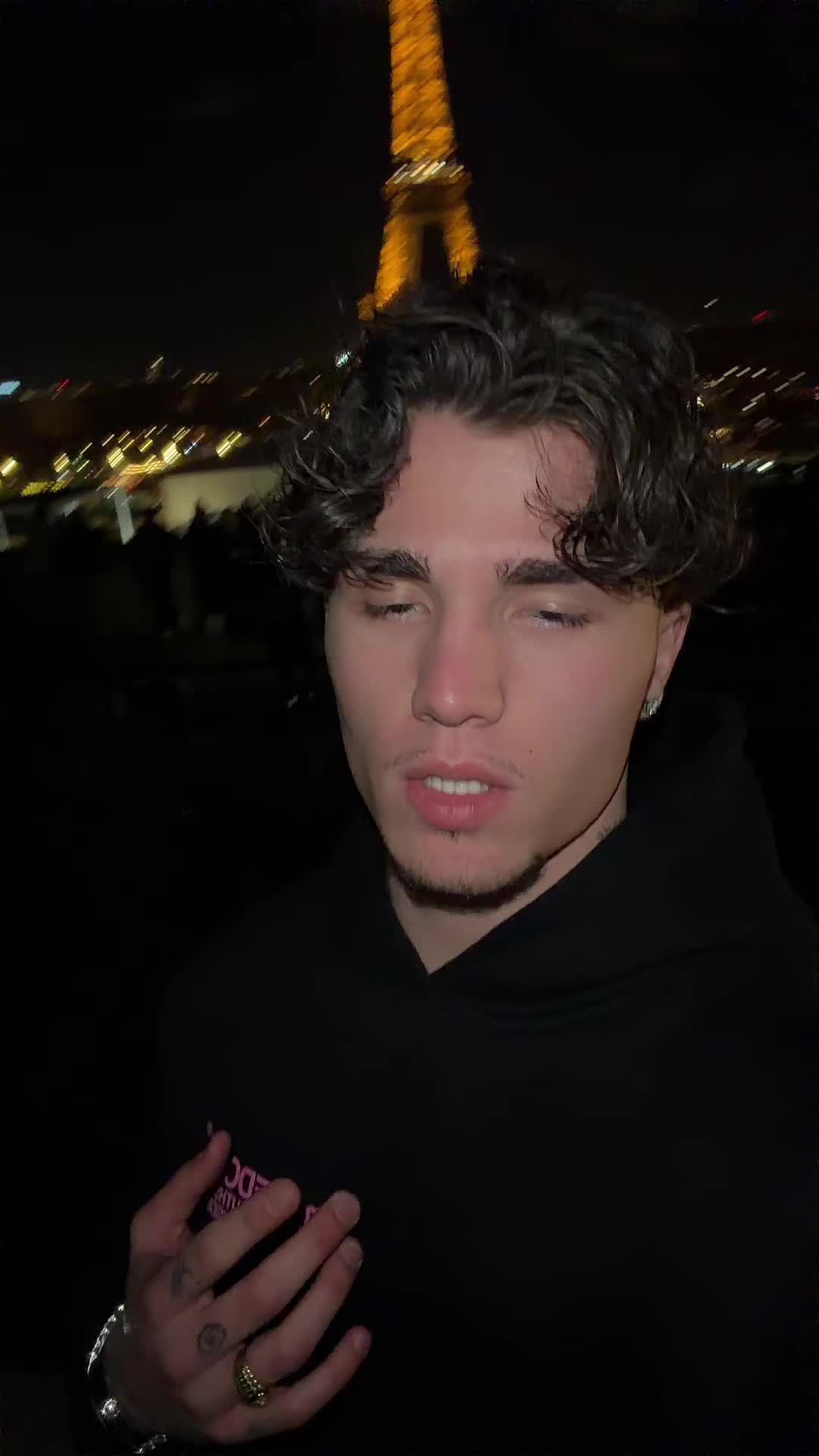 @&AElig;