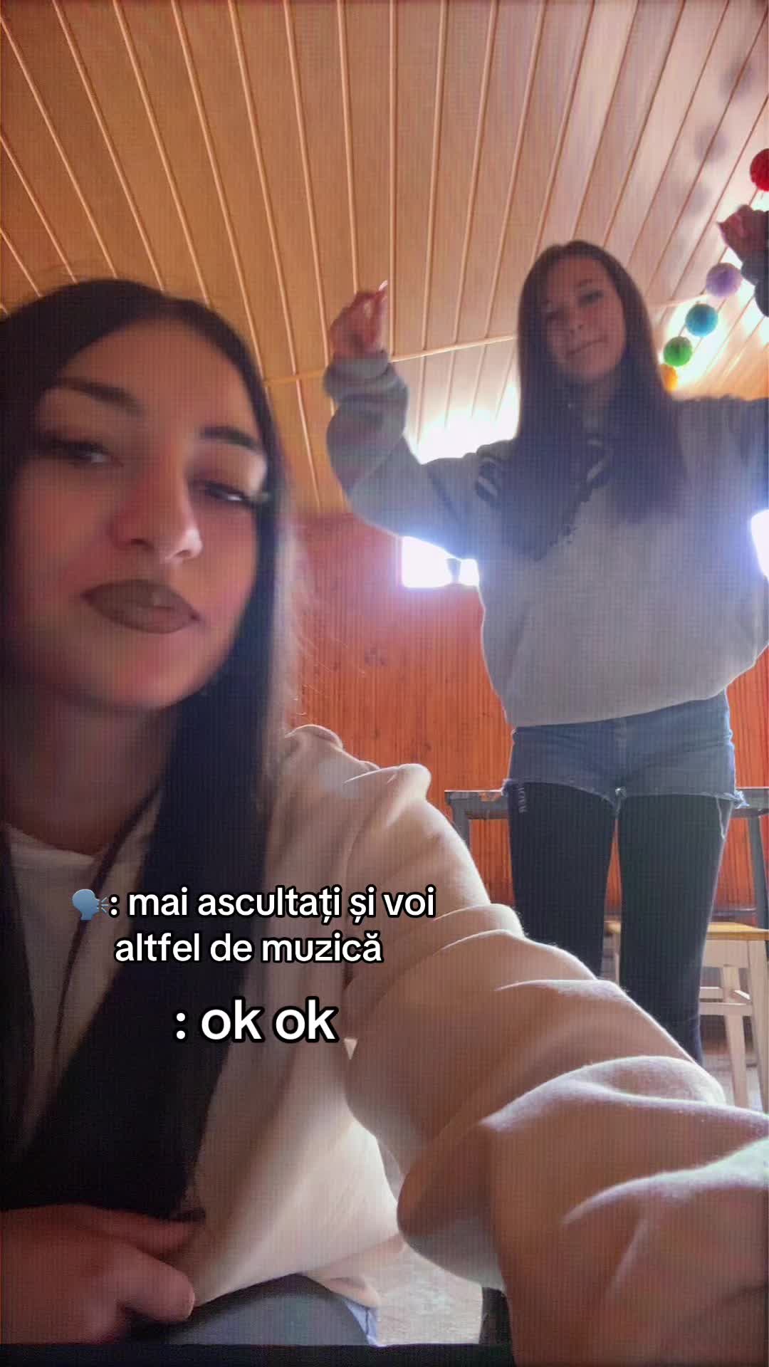 @Iustina&Miruna🤷🏽&zwj;♀️