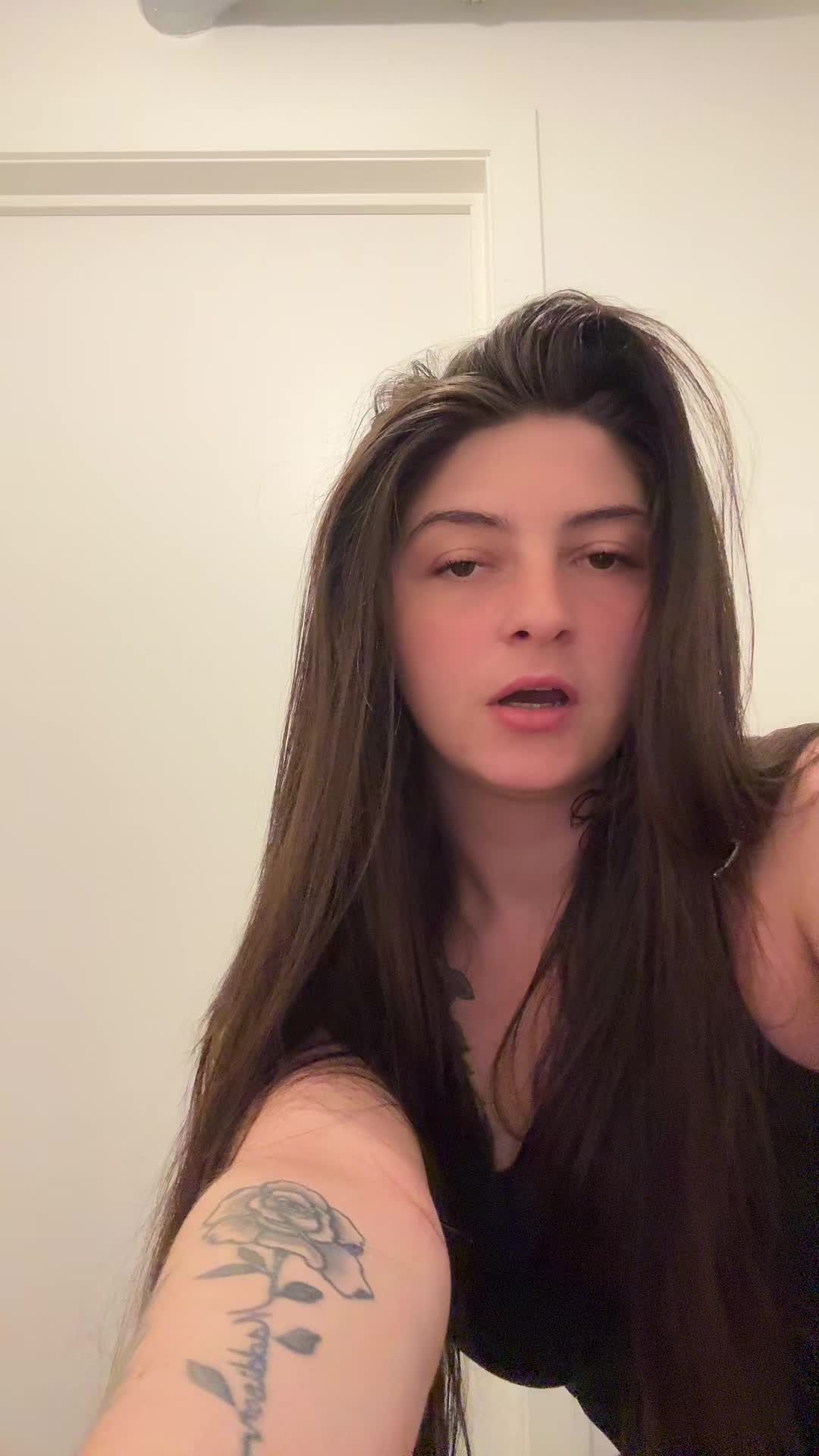 @vanyatje