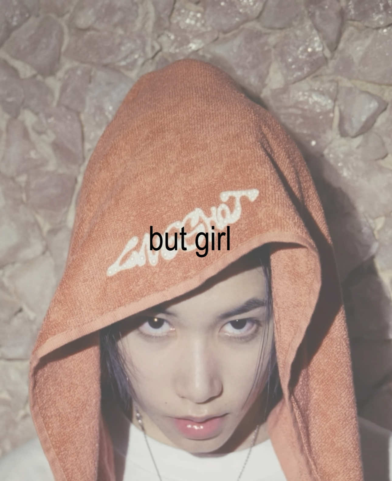 @ℰ