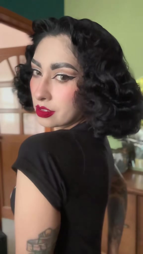 @Kat
