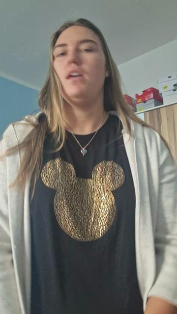 @Nele