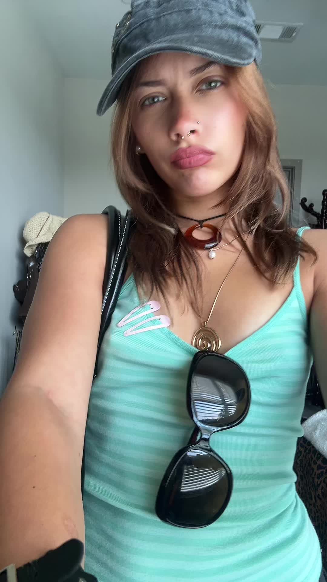 @Isa