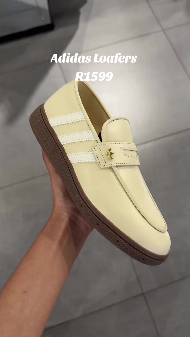 @Monarchy Sneakers