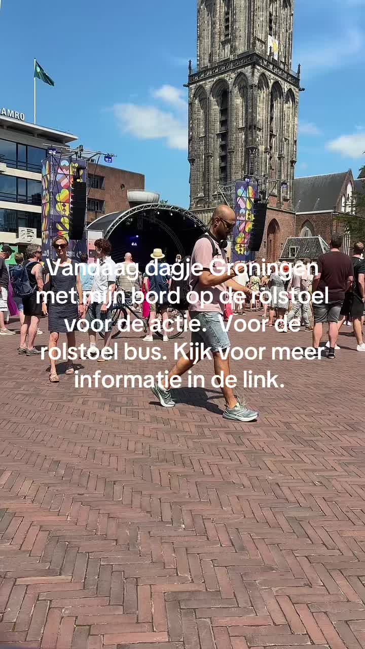 @Op weg naar de rolstoelbus