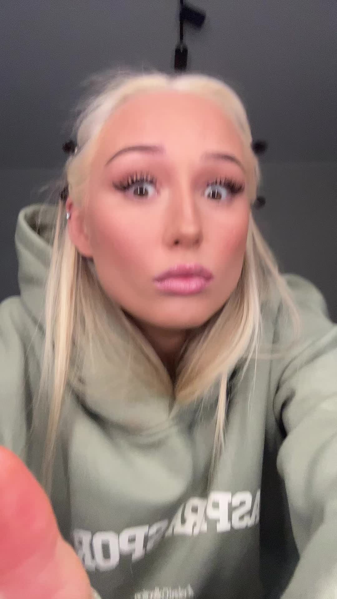 @Christine R&oslash;mma
