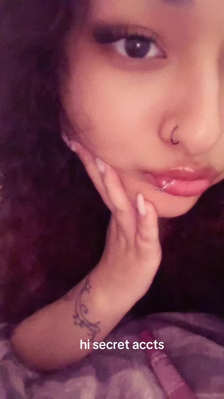 @kissandcurseme