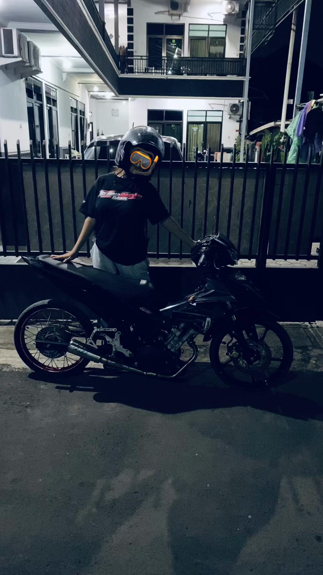 @anglrhmdni