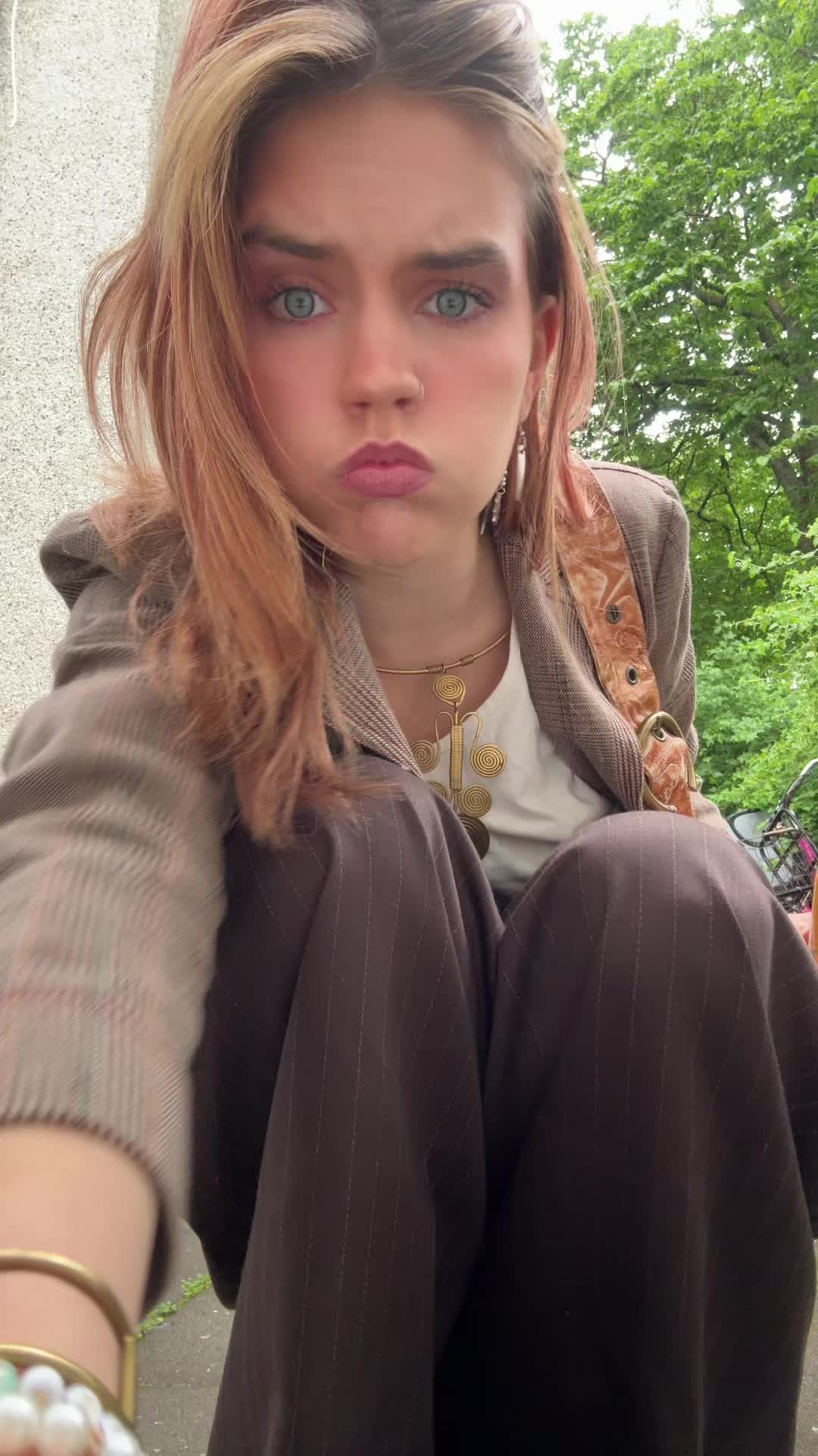 @Úlla