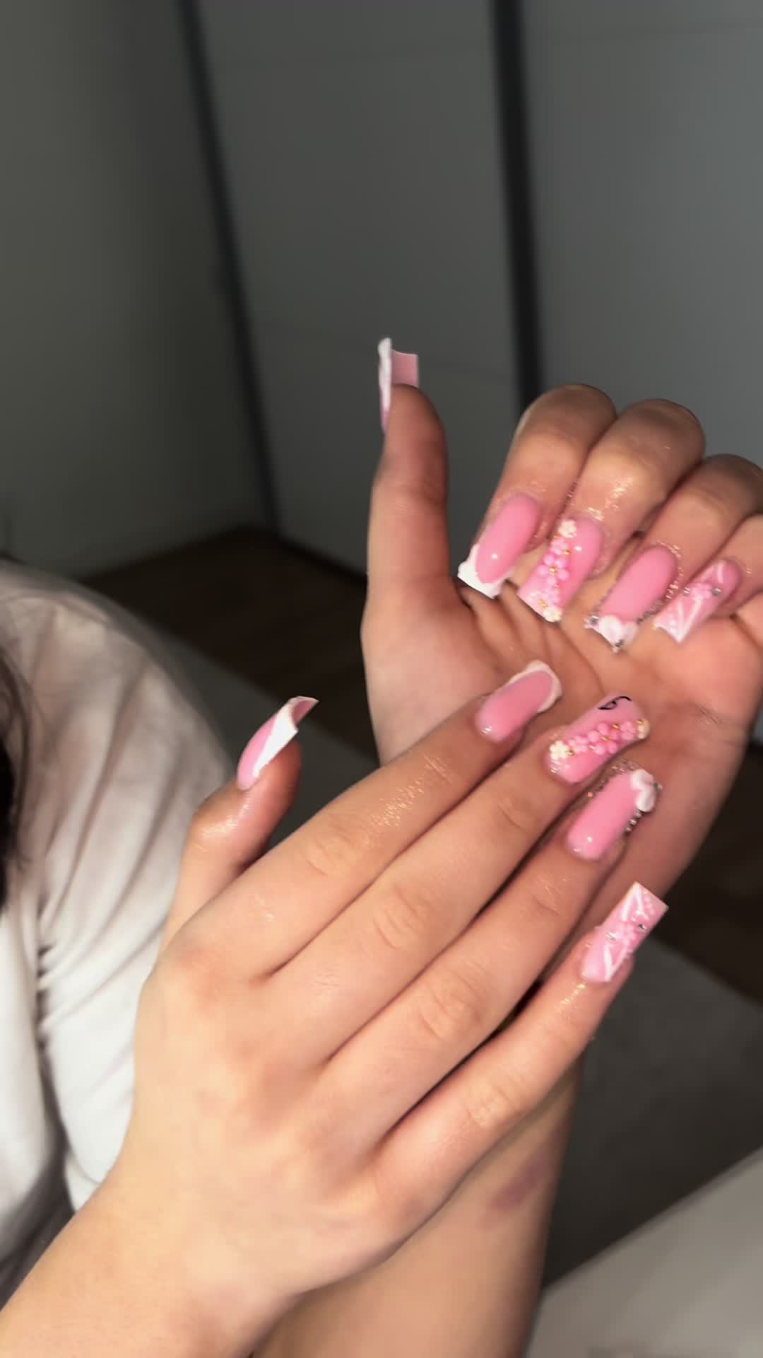@𝓔𝓵𝓵𝓪💕