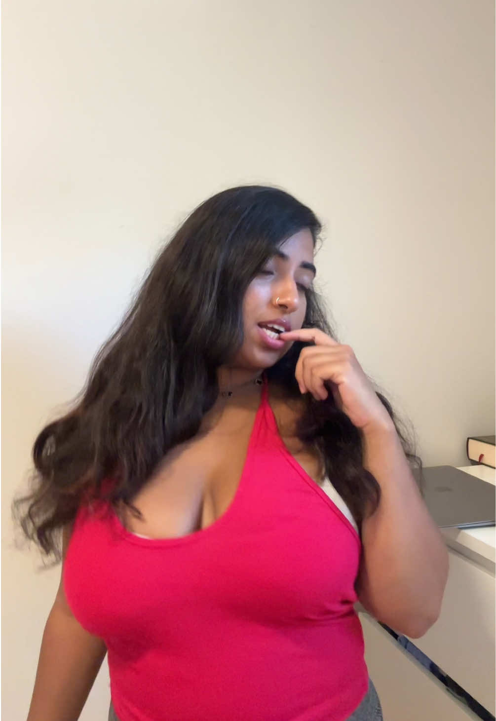 @mooncrumbsss