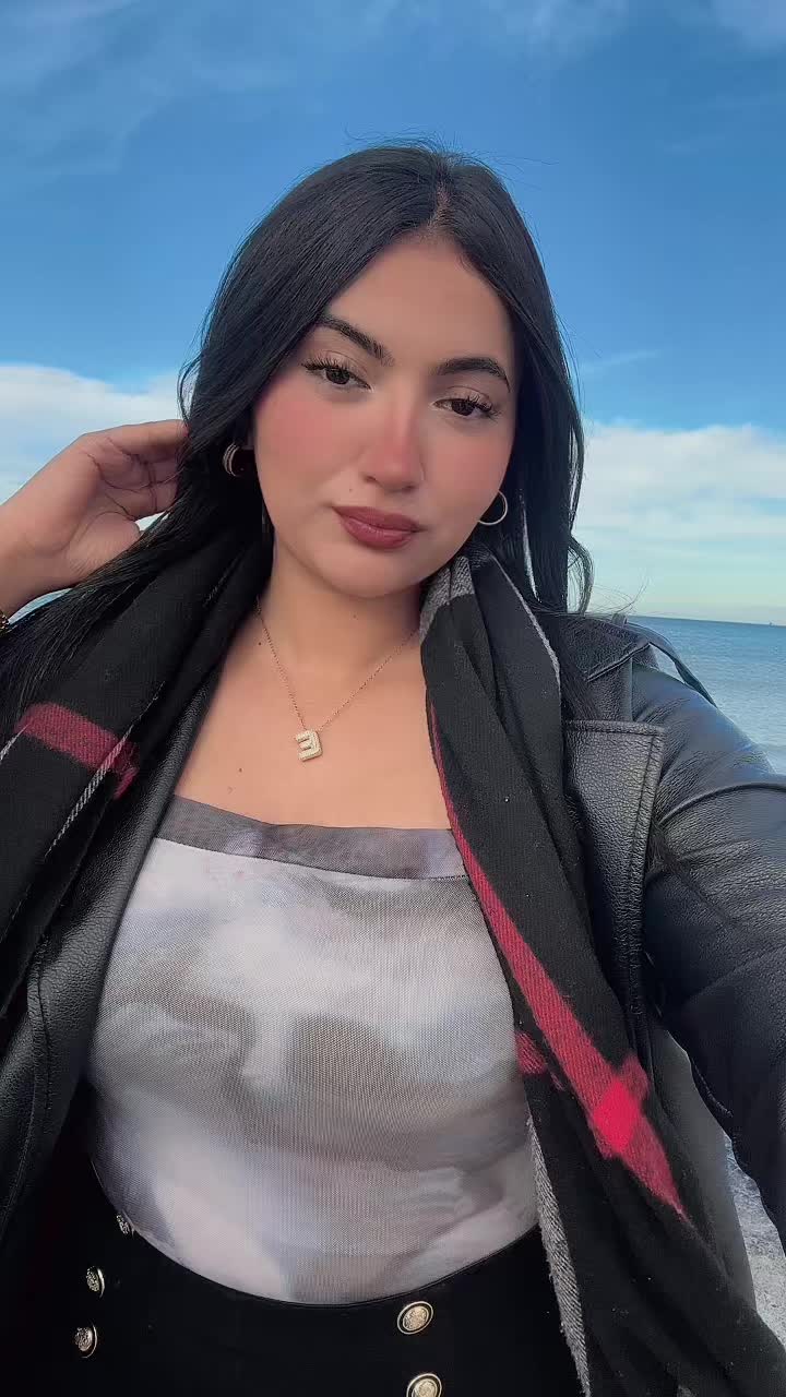 @Essra🇹🇳