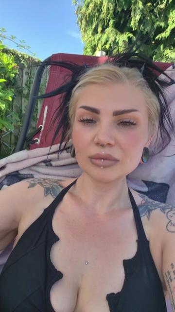 @Hexedmoonchild...