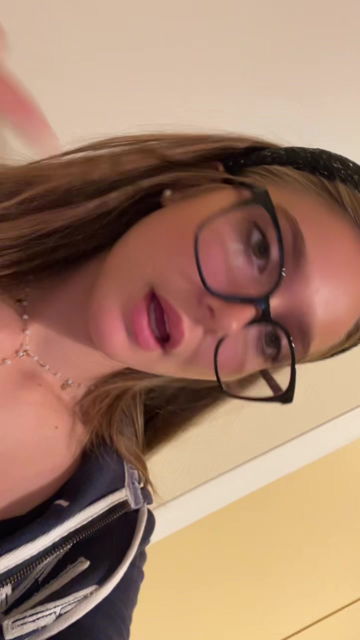 @lena