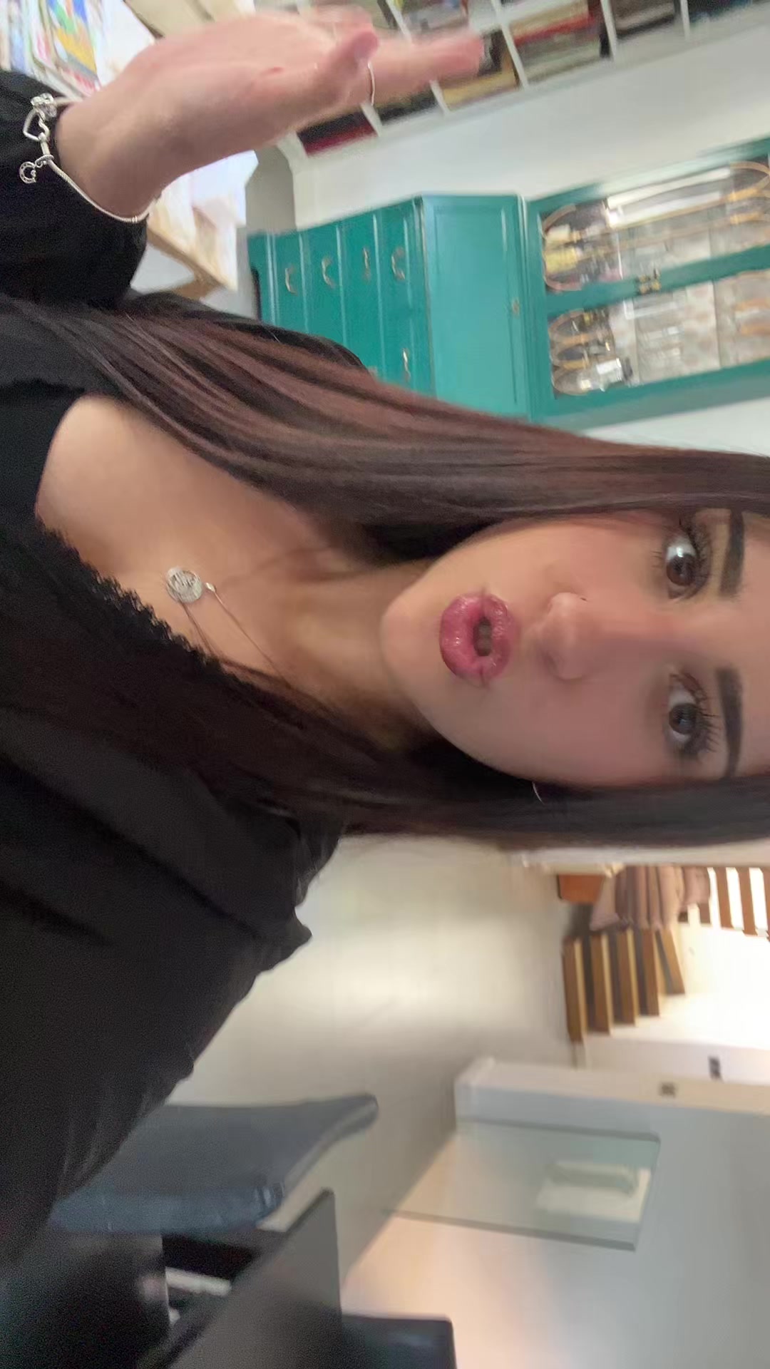 @Mónica
