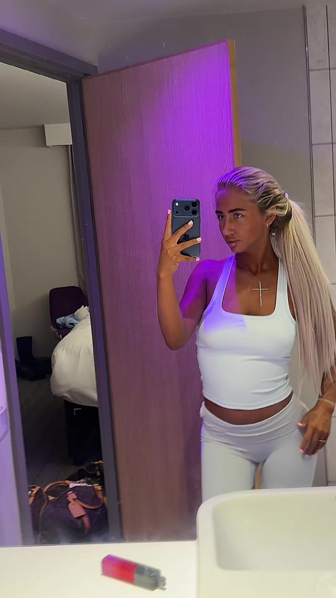 @pxlxaa24_