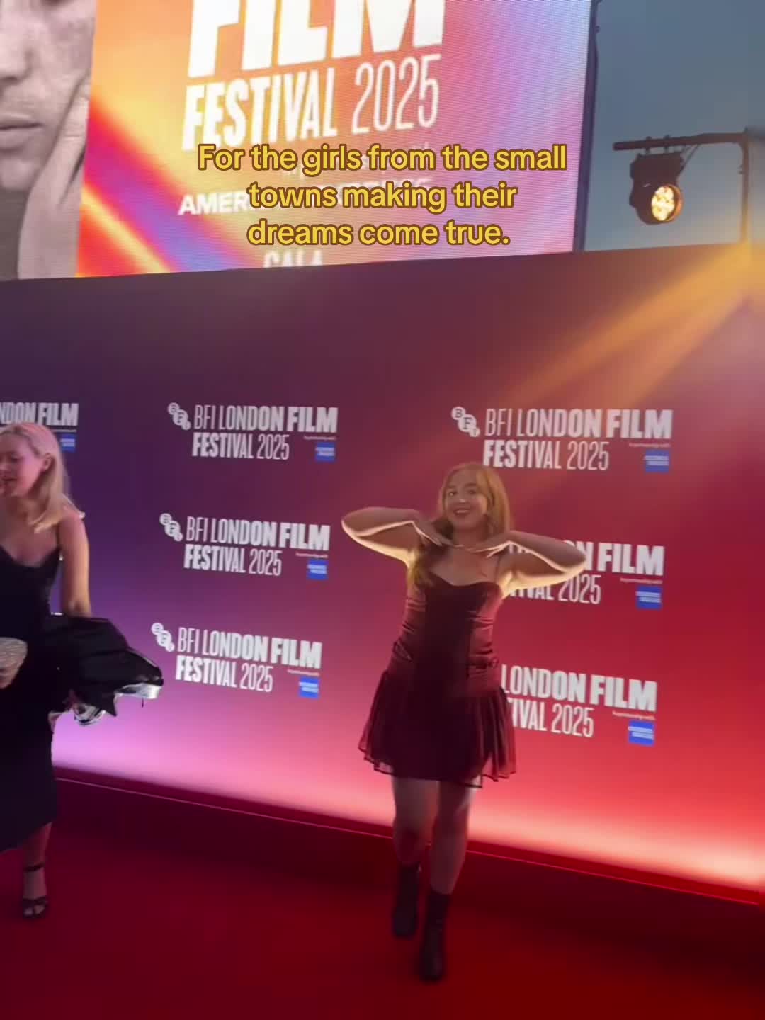 @Holls