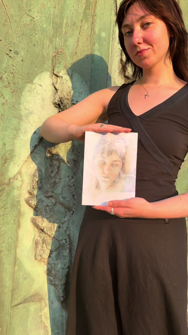 @Lucy Evans | Artist