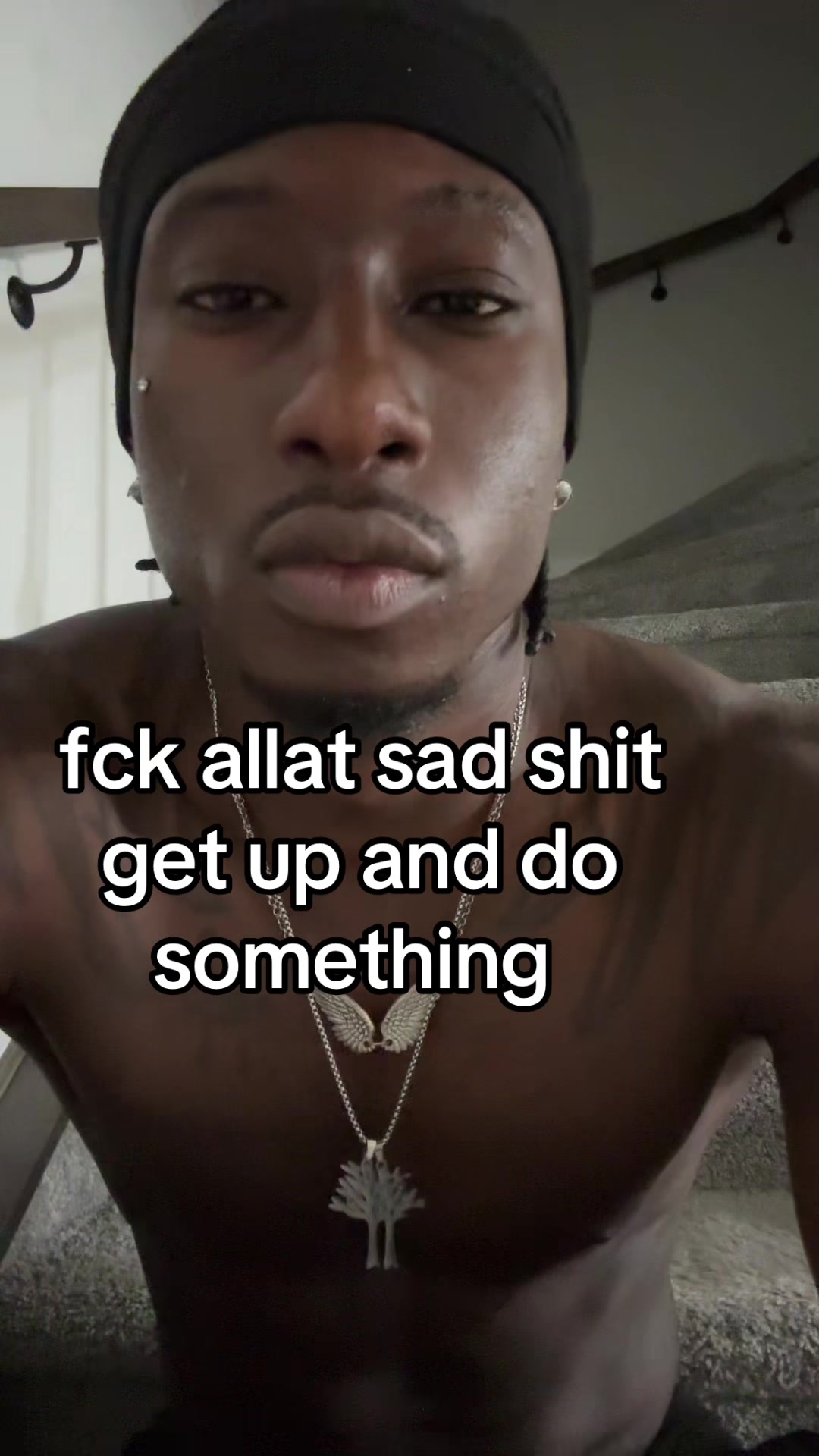 @￼