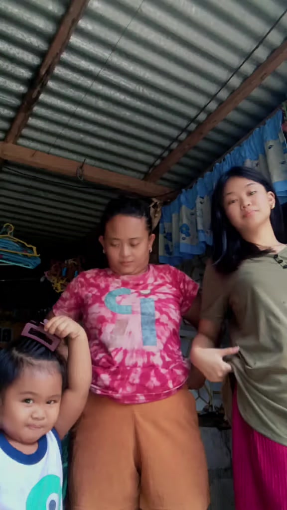 @Ate @Ana
