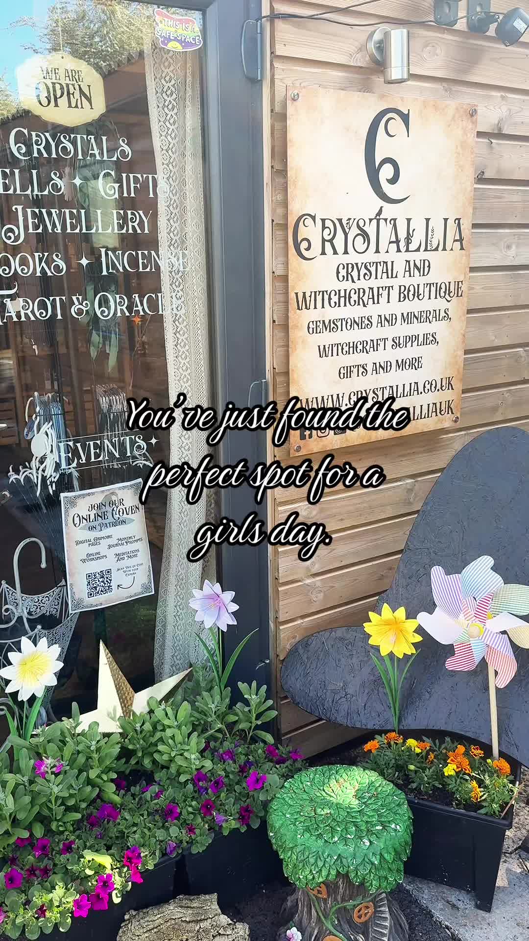 @Crystallia